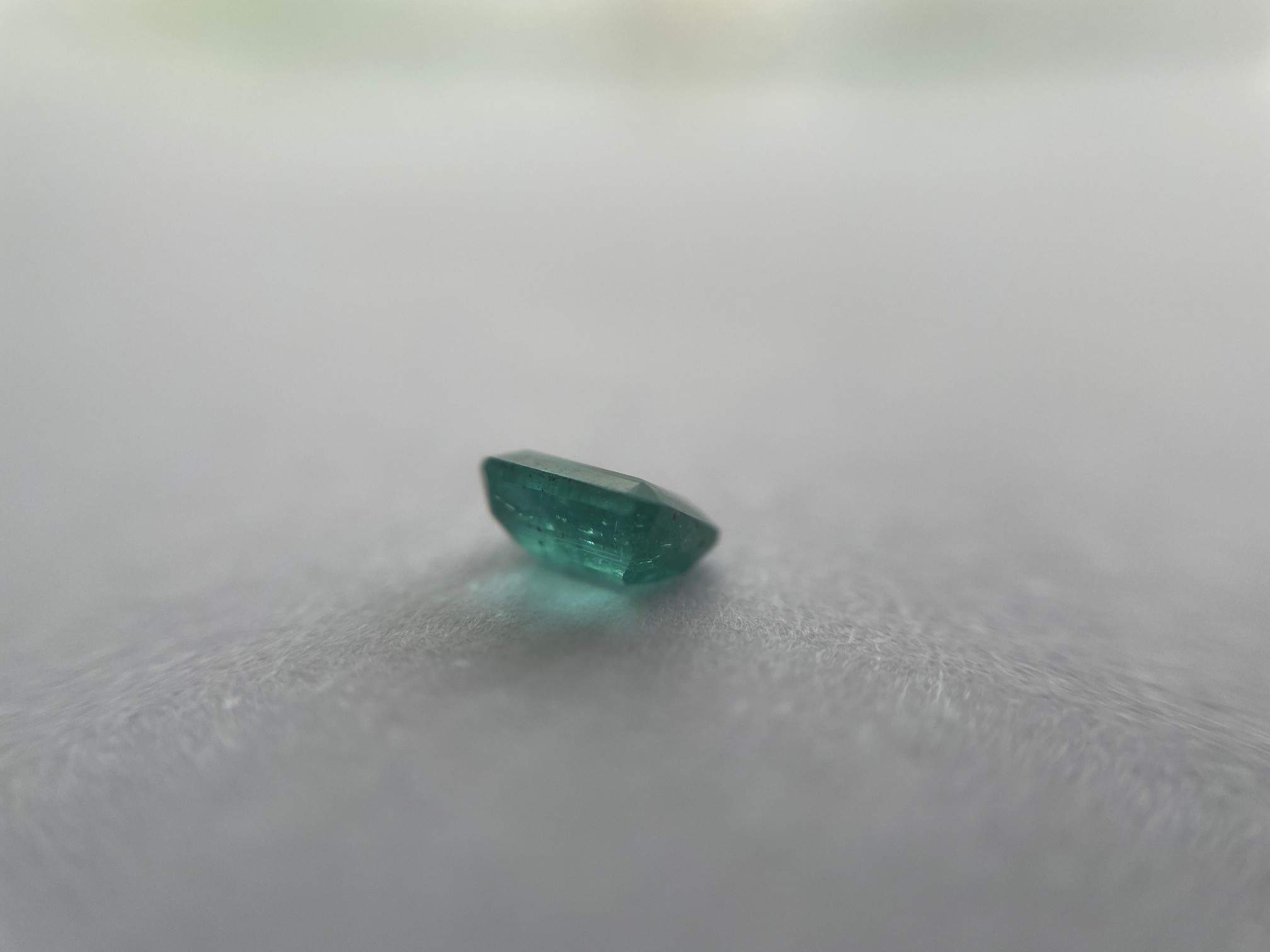 Emerald 0.38 ct.