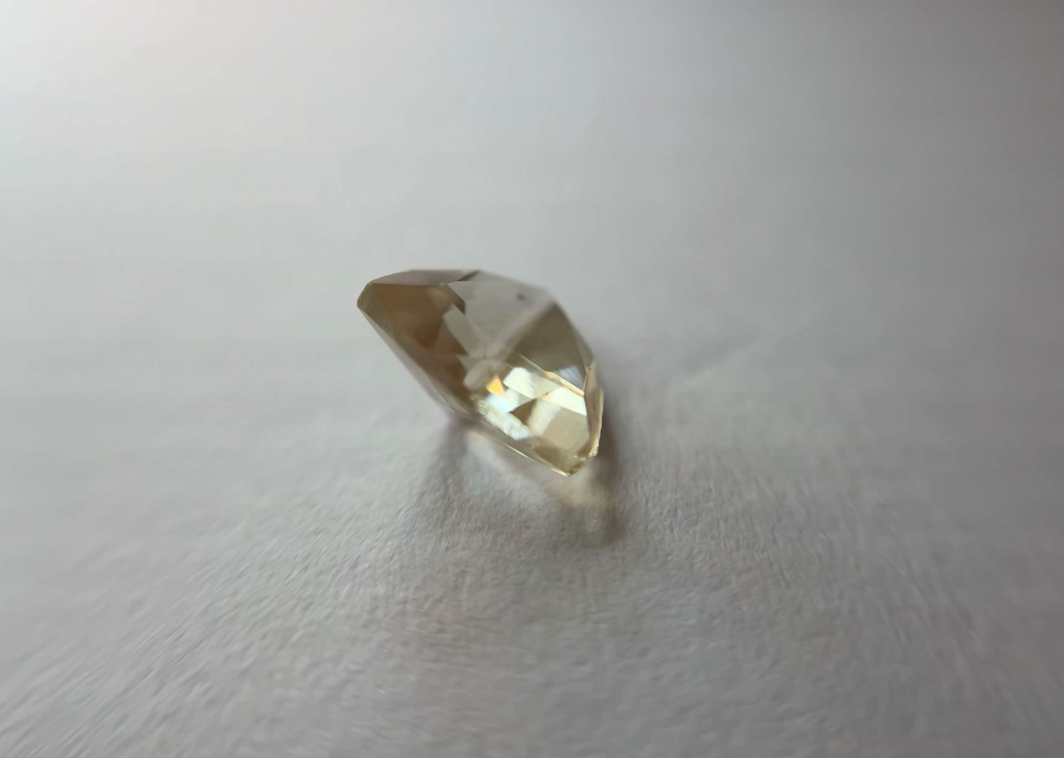 Oregon Sunstone 0.6 ct.