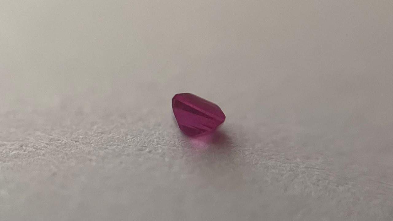 Ruby 0.05 ct.