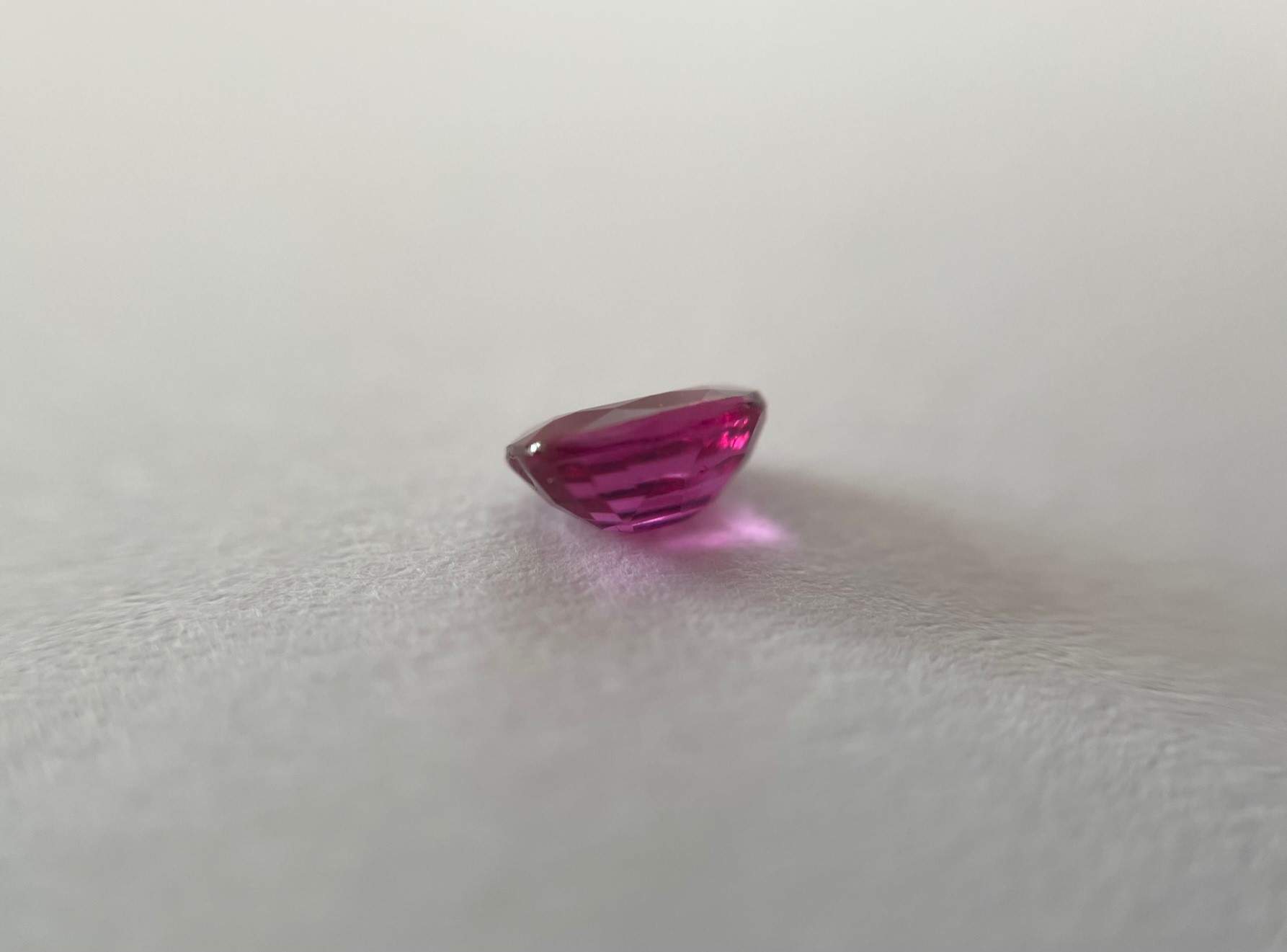 Ruby 0.4 ct.