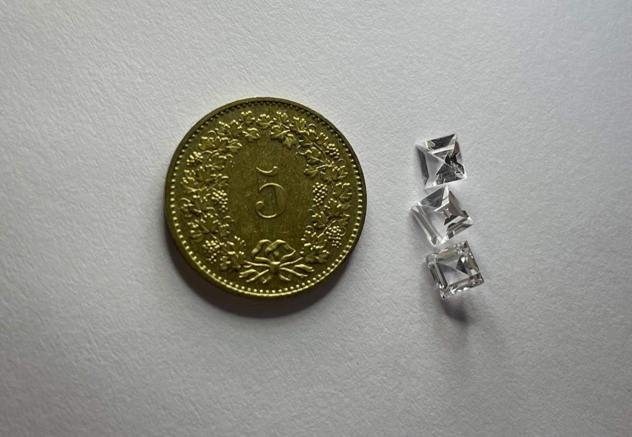 Synthetic white Sapphires 1.35 ct.