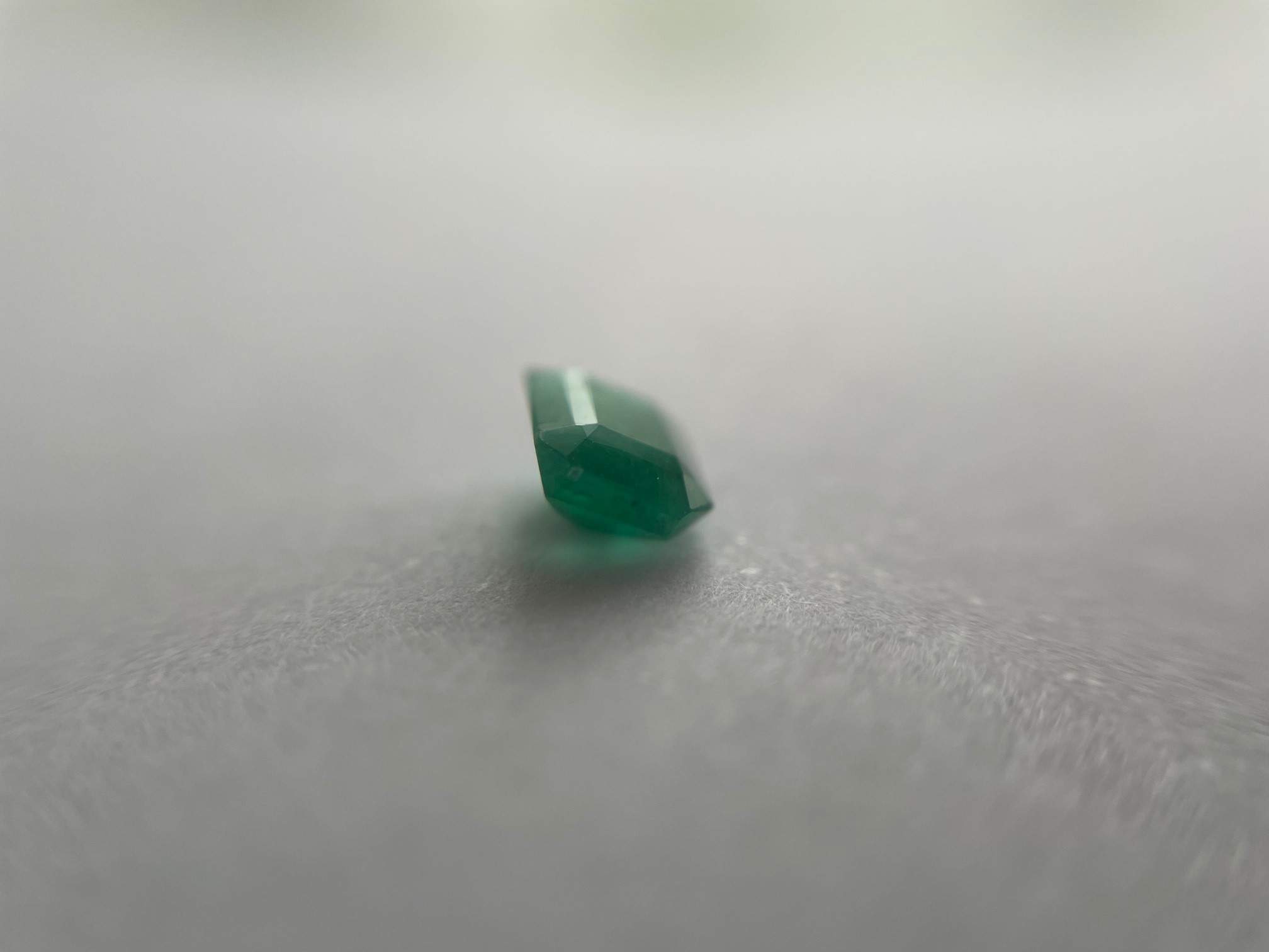 Emerald 0.44 ct.