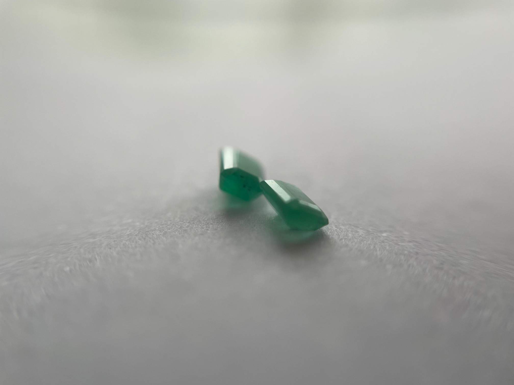 Emeralds 0.44 ct.