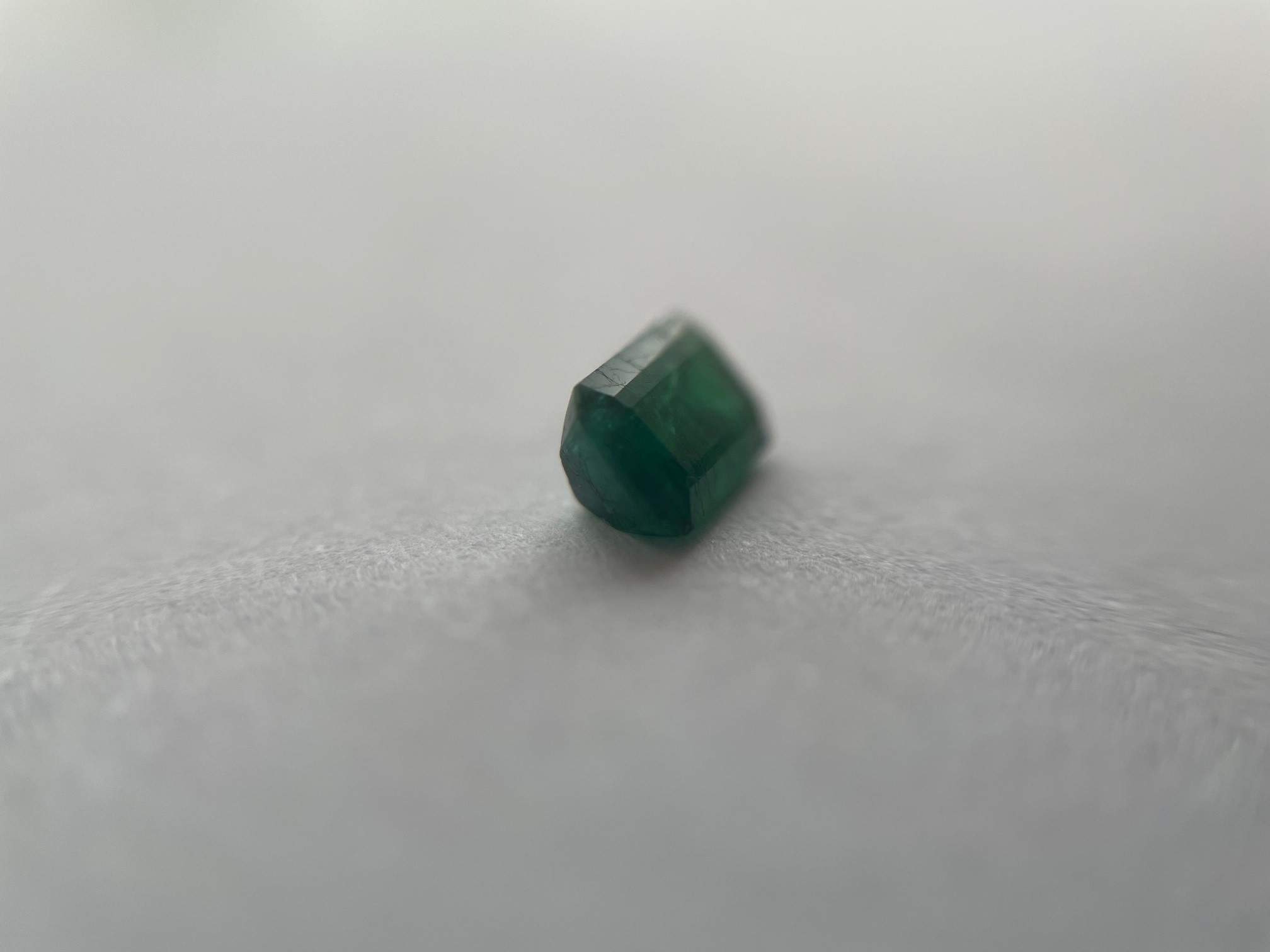 Emerald 0.46 ct.