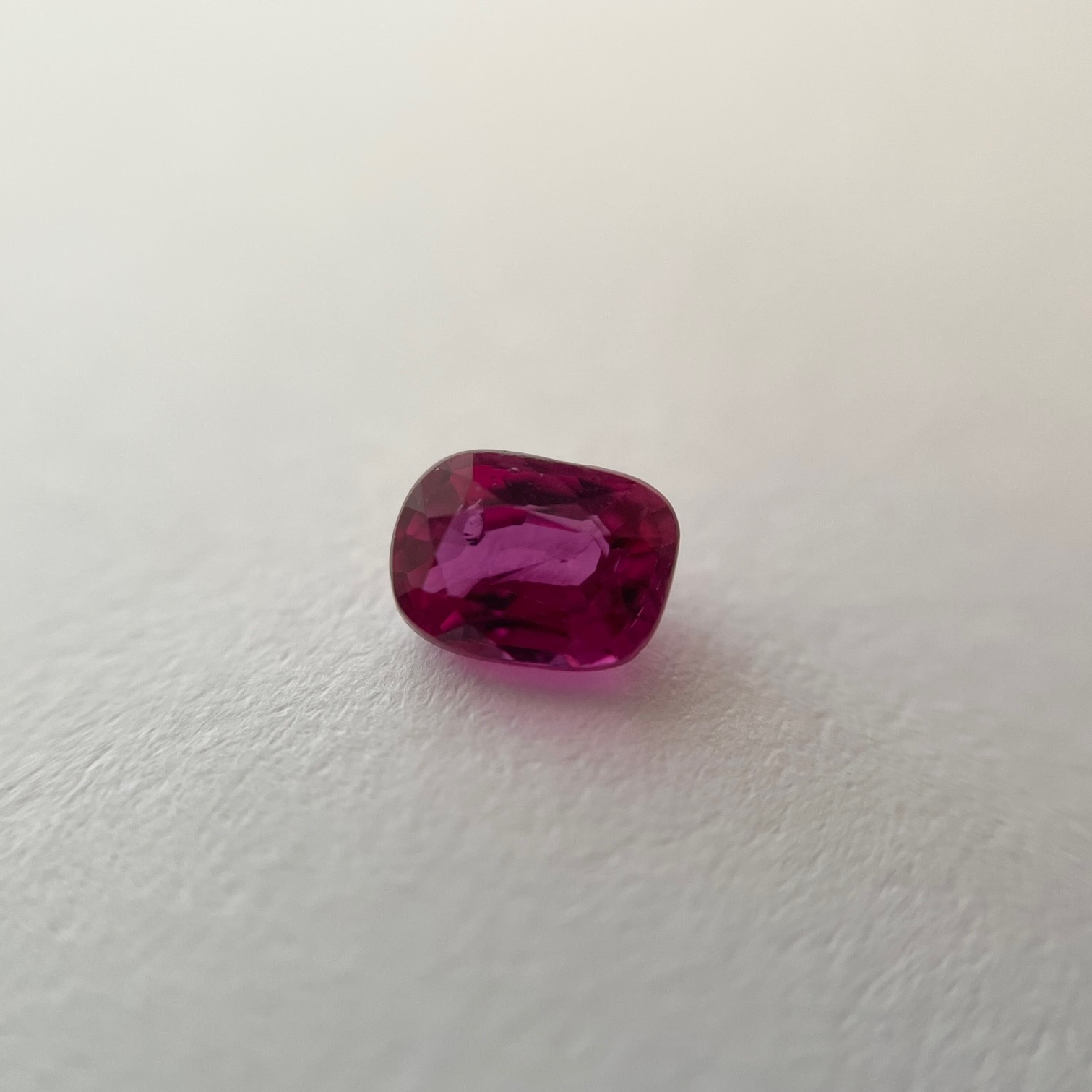 Ruby 0.4 ct.