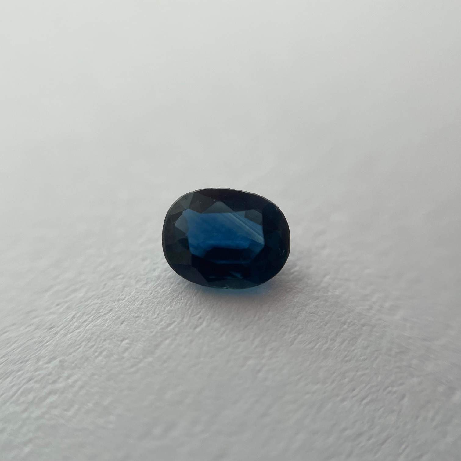 Sapphire 0.4 ct.