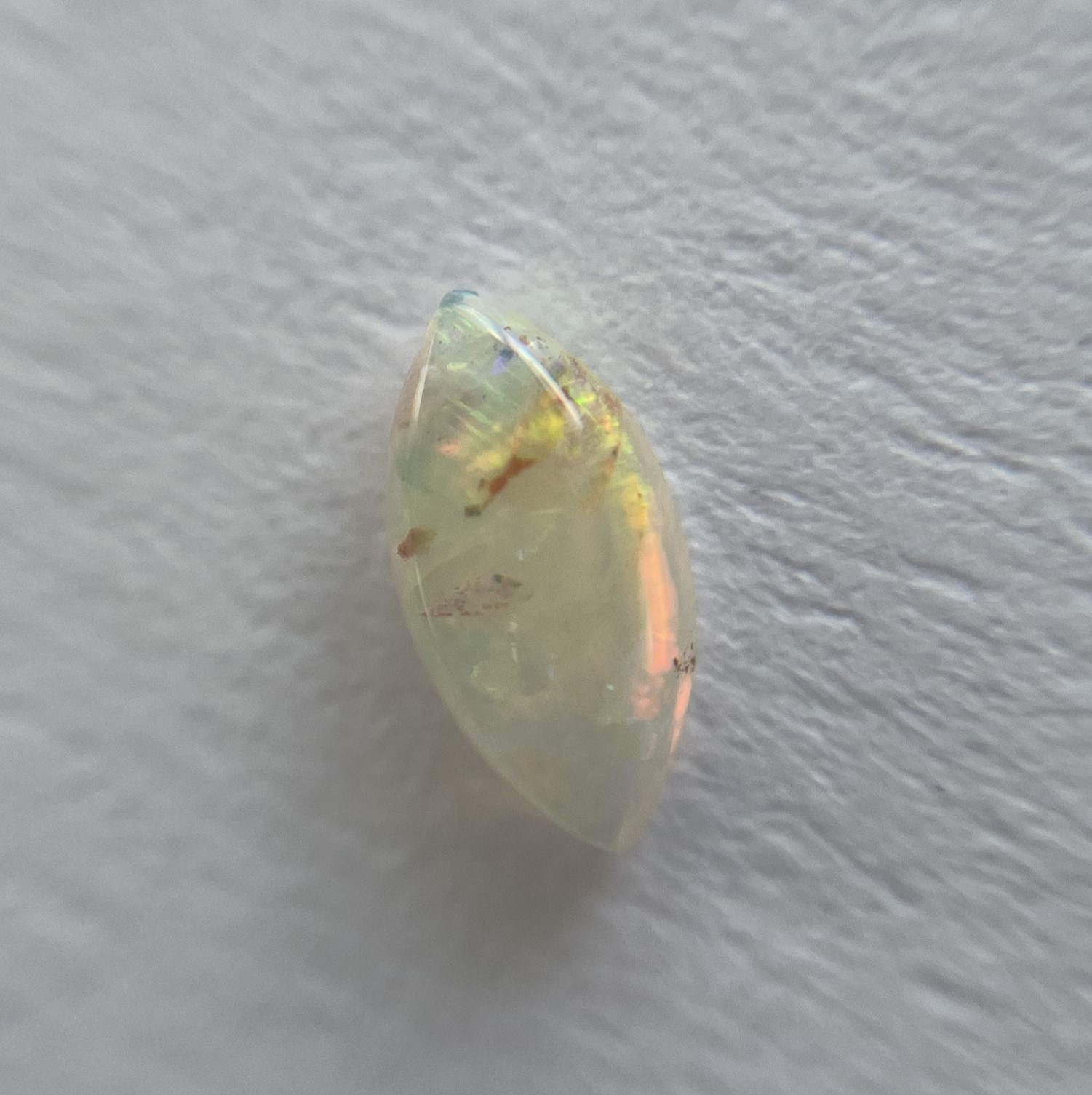 Opal 0.17 ct.