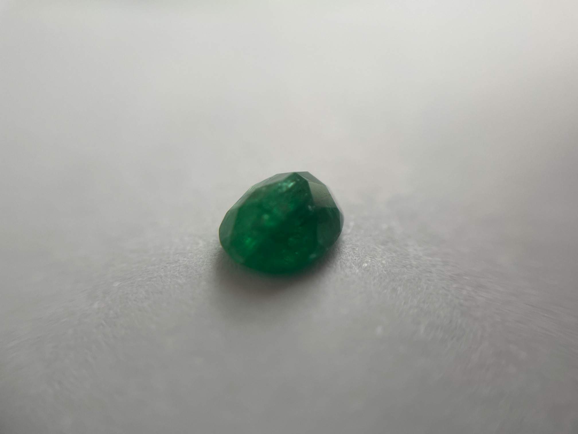 Emerald 1.2 ct.