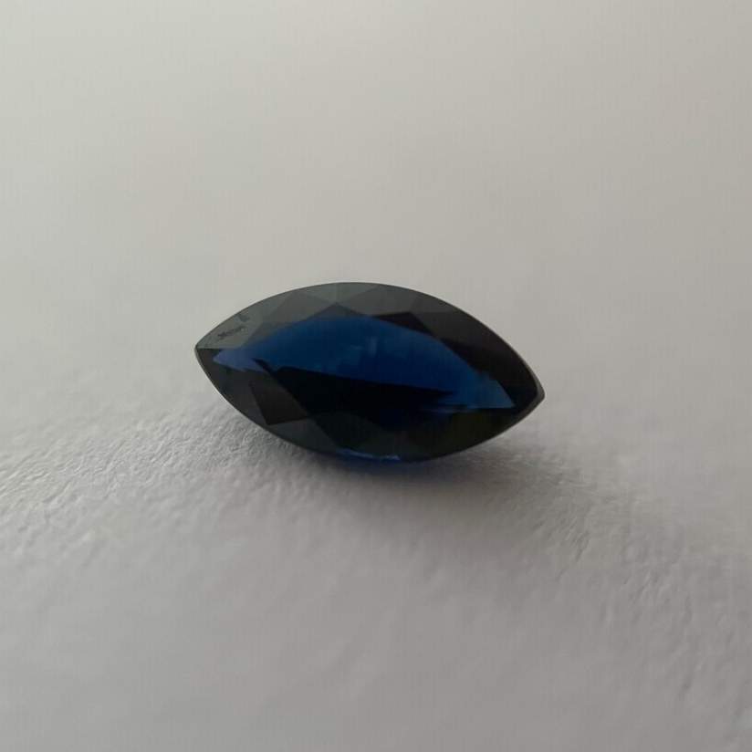 Sapphire 0.75 ct.